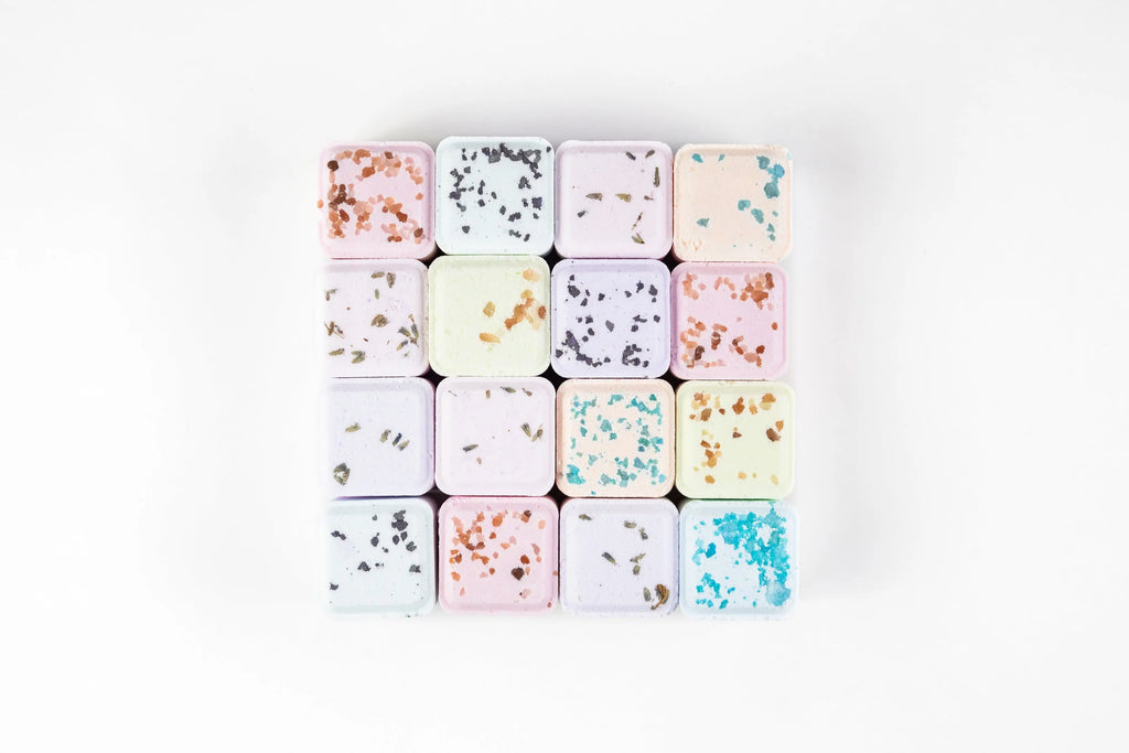 Natural Bath Bombs and Shower Steamers Gift Set - for anyone that like to Bath and Shower - Natural Beauty