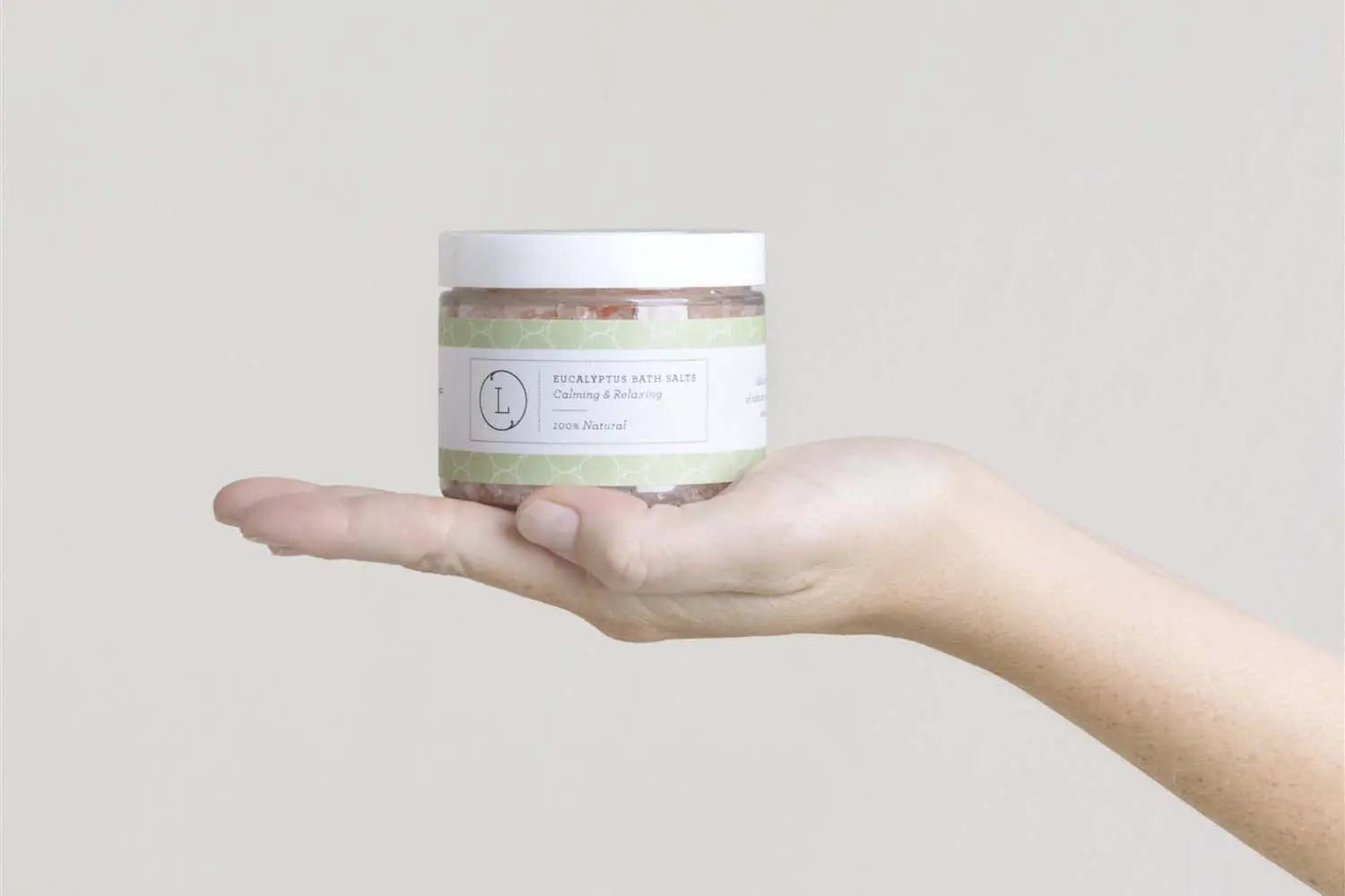 CBD Natural Eucalyptus Bath Salts with CBD, Calming and relaxing (THC free) - Natural Beauty